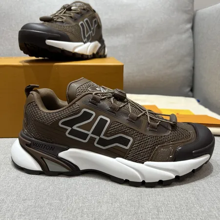 ルイヴィトン スニーカー