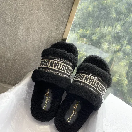 ディオール スリッパ