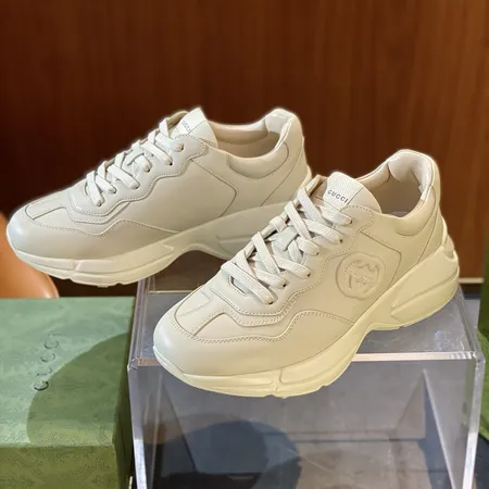 グッチ スニーカー