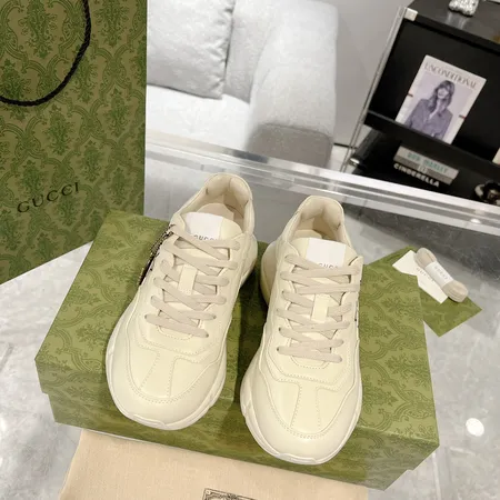 グッチ スニーカー