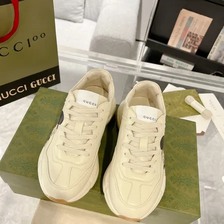グッチ スニーカー
