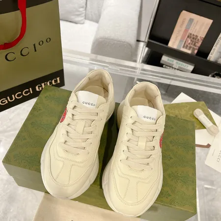 グッチ スニーカー