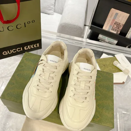 グッチ スニーカー