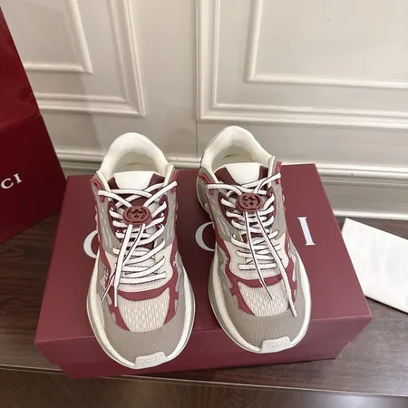 グッチ スニーカー