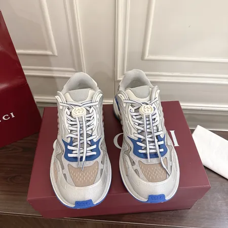 グッチ スニーカー