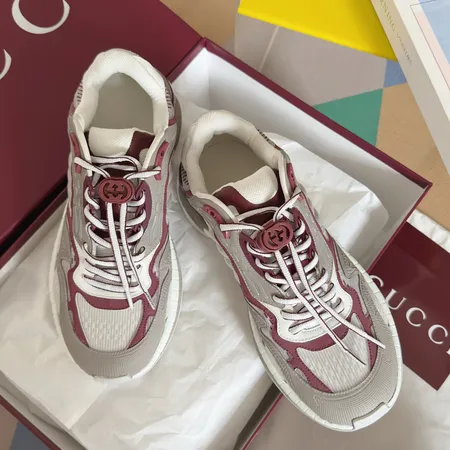 グッチ スニーカー