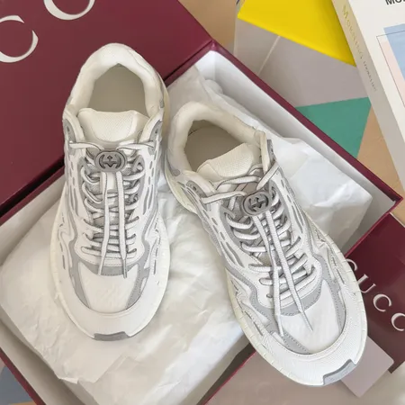 グッチ スニーカー