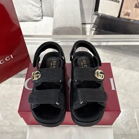 グッチ サンダル