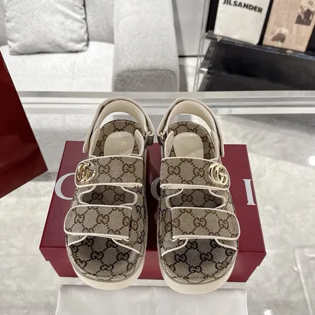 グッチ サンダル