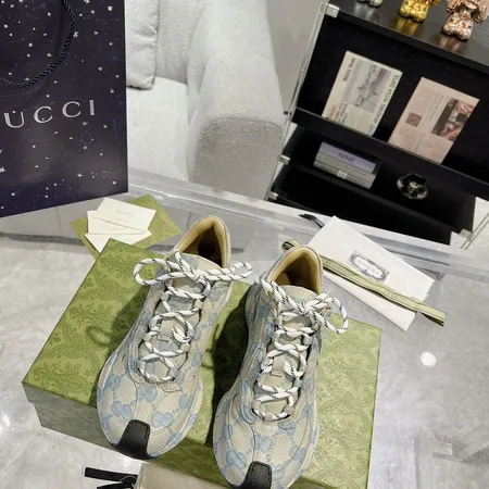 グッチ スニーカー