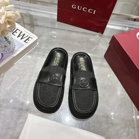 グッチ スリッパ