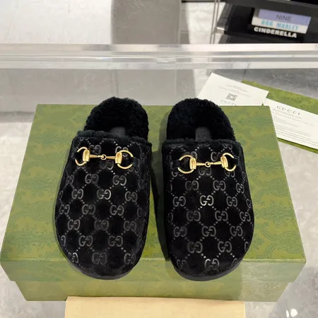 グッチ スリッパ