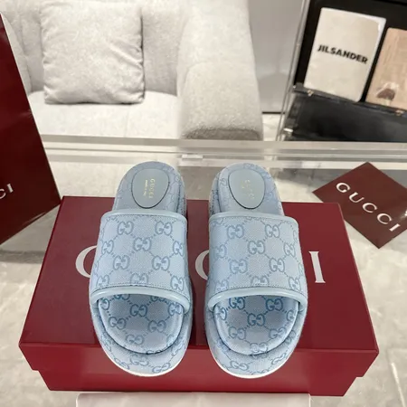 グッチ スリッパ