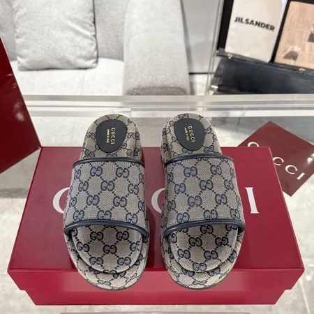 グッチ スリッパ