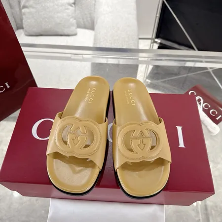グッチ スリッパ