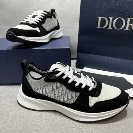 ディオール スニーカー