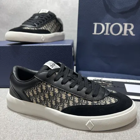 ディオール カジュアルシューズ