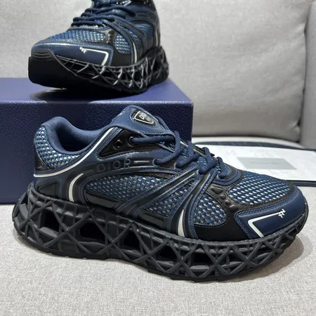 ディオール カジュアルシューズ