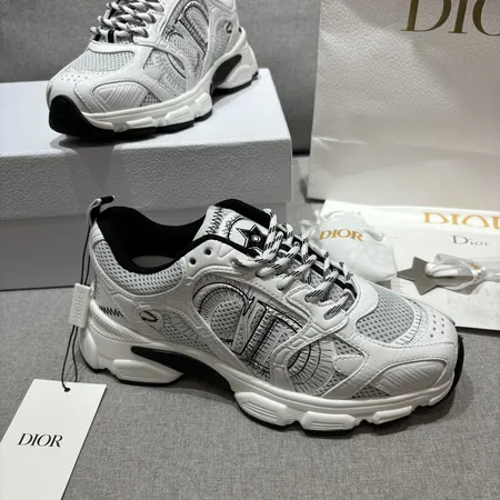 ディオール スニーカー