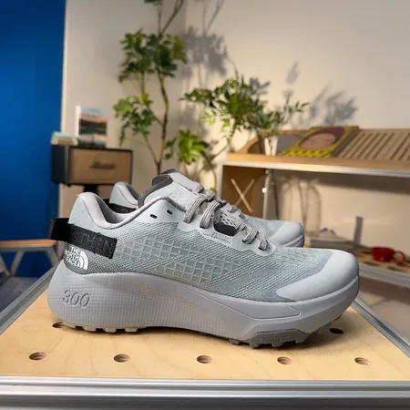 ノースフェイス スニーカー