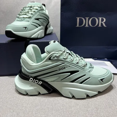 ディオール スニーカー