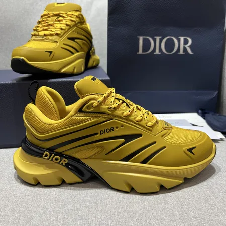 ディオール スニーカー