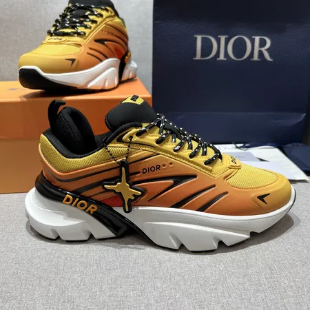 ディオール スニーカー