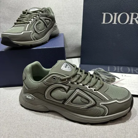 ディオール スニーカー