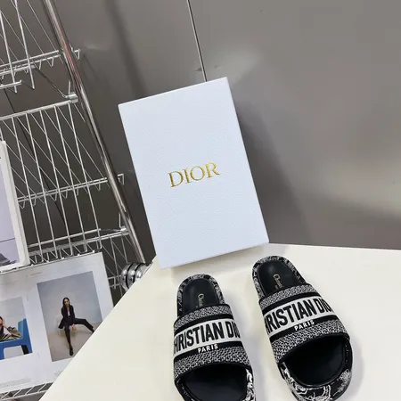 ディオール スリッパ