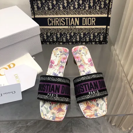 ディオール スリッパ