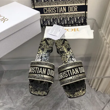 ディオール スリッパ