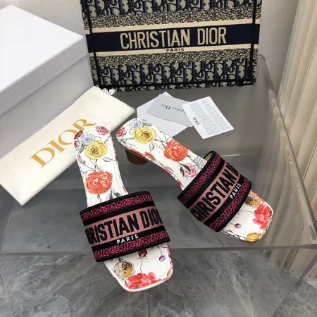 ディオール スリッパ