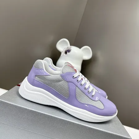 プラダ スニーカー