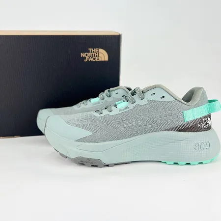 ノースフェイス スニーカー