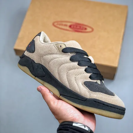 エアジョーダン カジュアルシューズ