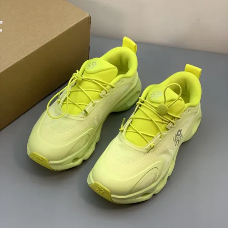 ロエベ スニーカー