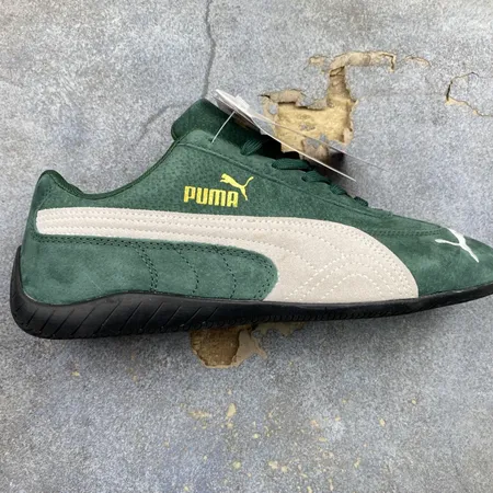 プーマ カジュアルシューズ