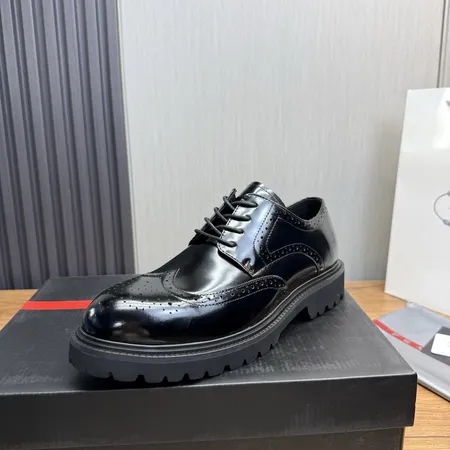 プラダ ビジネスシューズ
