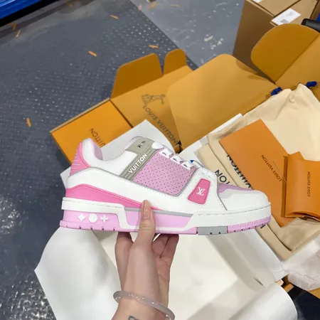 ルイヴィトン スニーカー