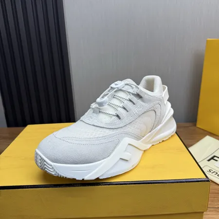 フェンディ スニーカー