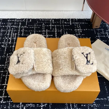 ルイヴィトン スリッパ