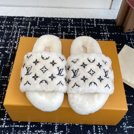 ルイヴィトン スリッパ