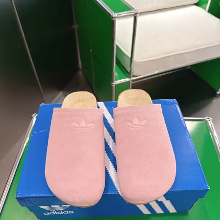 アディダス スリッパ