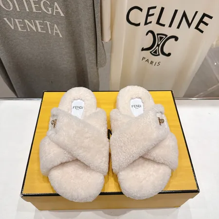 フェンディ スリッパ