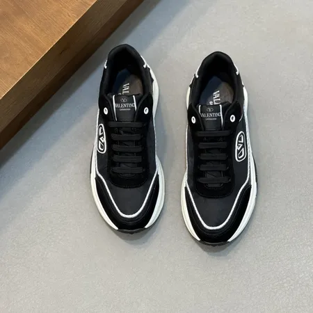 ヴァレンティノ カジュアルシューズ