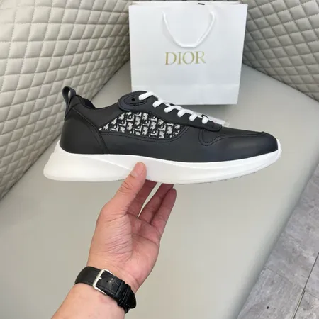 ディオール カジュアルシューズ