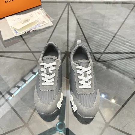 エルメス カジュアルシューズ