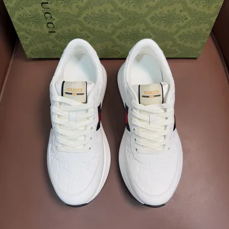 グッチ スニーカー