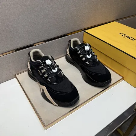 フェンディ スニーカー