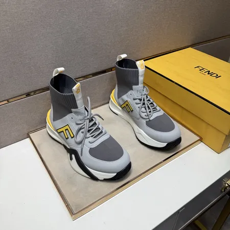 フェンディ カジュアルシューズ